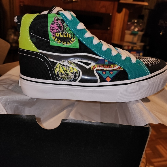 LAIRWALK NWT WOMENS AURORA SNEAKERS - Picture 7 of 9